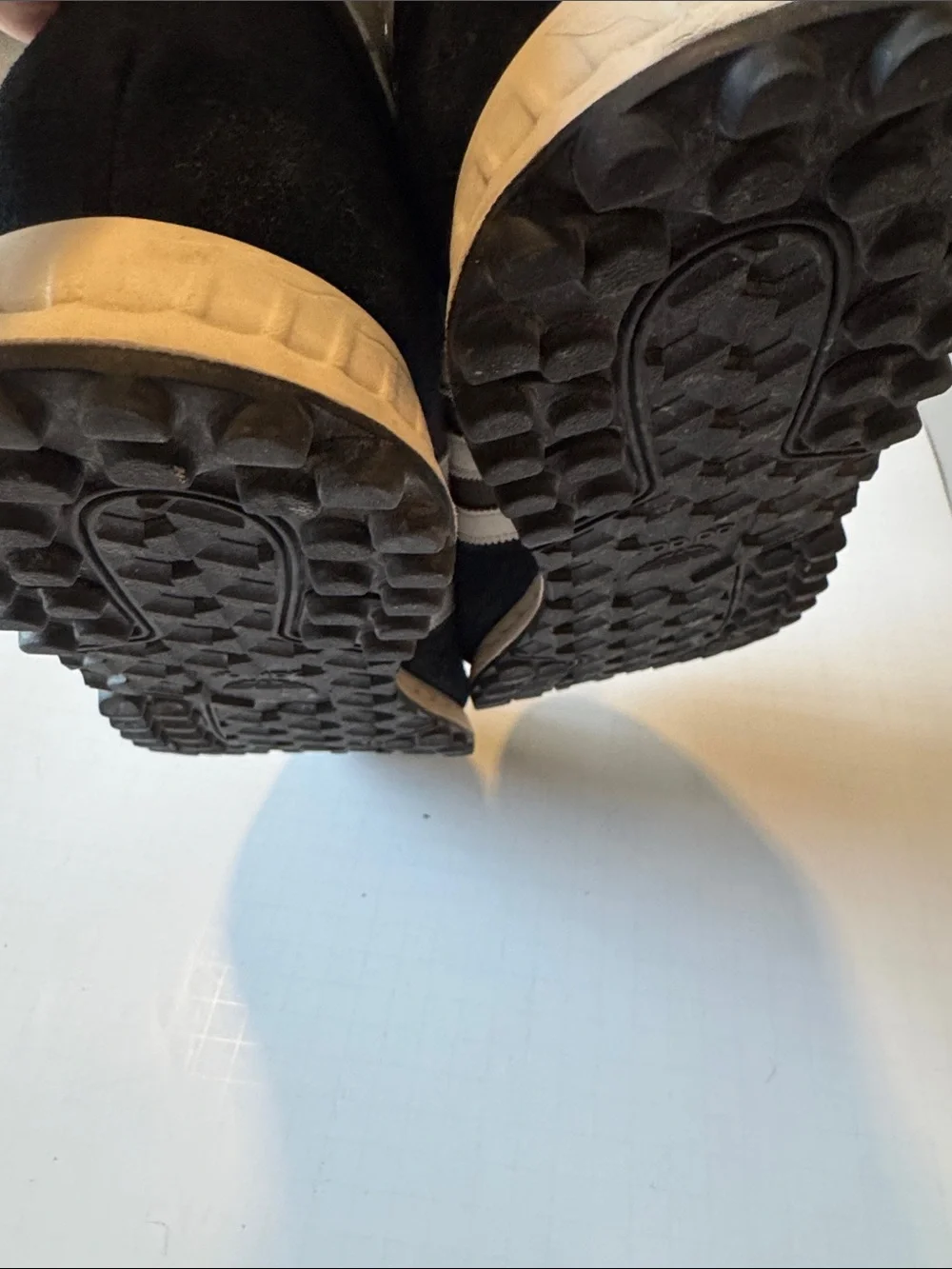 adidas Men’s Brown, Black & White Retro Runner Sneakers